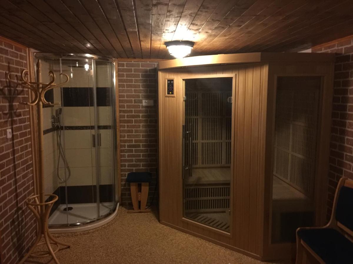 Pod Lesem Villa Ченковице Екстериор снимка